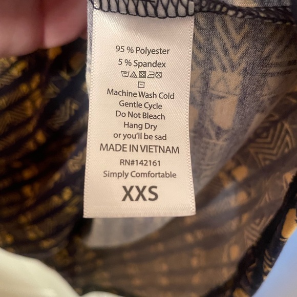 NWT ✨ Women’s LuLaRoe Tunic “Irma” Tee ✨ “Simply Comfortable” ✨ XXS - Picture 3 of 5